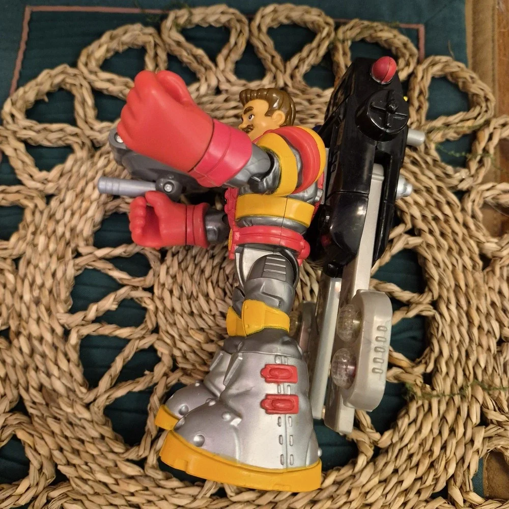 ✅Fisher-Price Rescue Heroes Billy Blazes Firefighter Action Figure#️⃣31